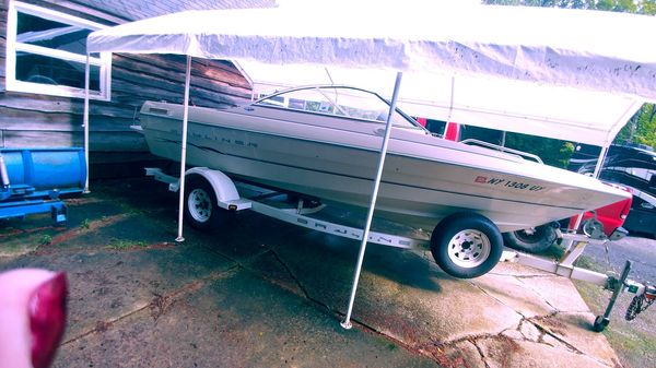 2002 bayliner boat