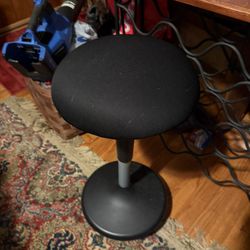 FLEXIBLE SEAT FOR ERGONOMIC MOVEMENT 