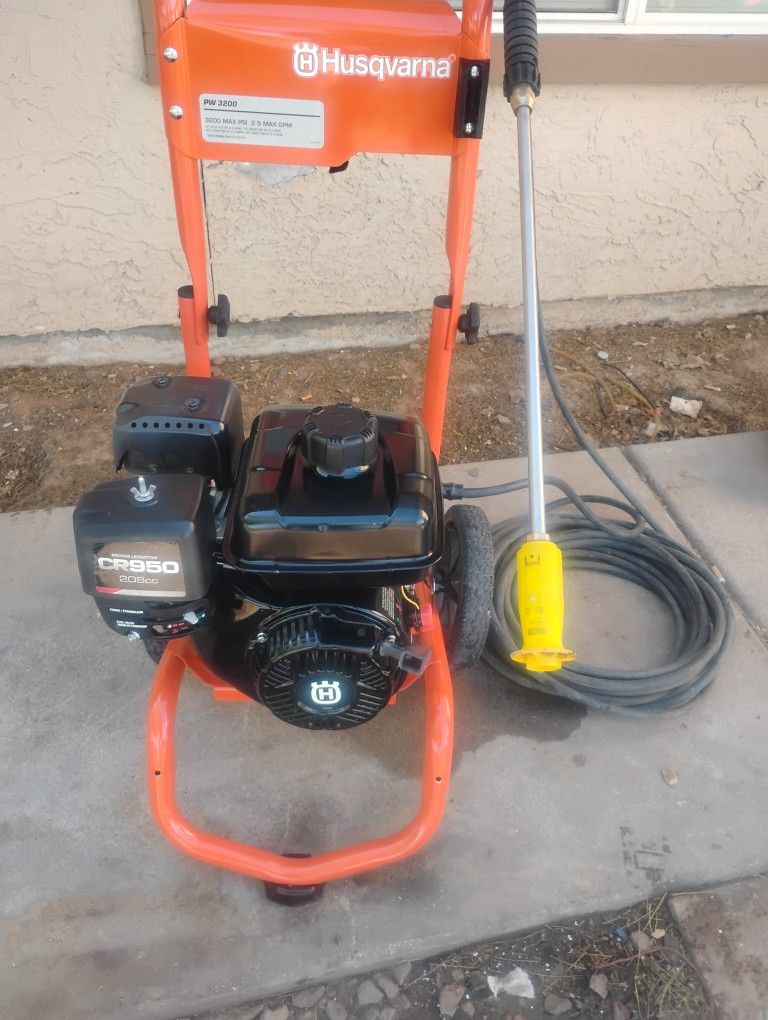 Husqvarna 3200PSI Gas Pressure Washer