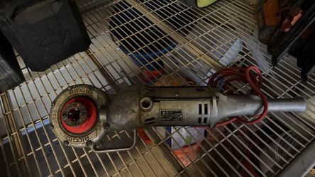 Machine for plumbing