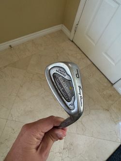 Tommy Armour pitching wedge 48 degrees