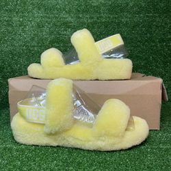 UGGS 