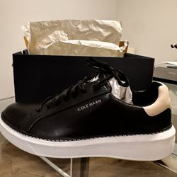 NEW - Cole Haan - Size 8 