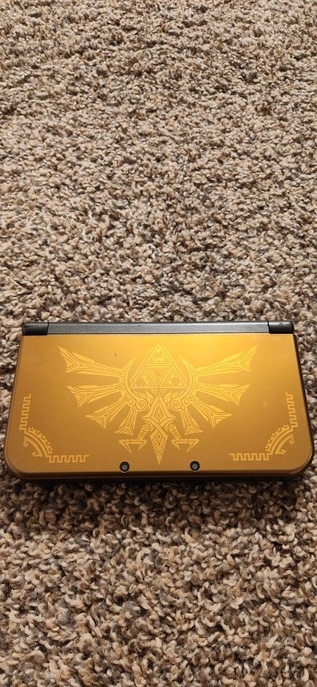 Nintendo 3DS XL Hyrule Edition