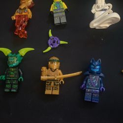 Ninjago Figs Including Golden Lloyd And Toxic