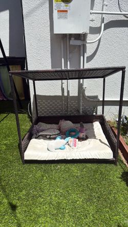 Outdoor Dog Gazebo Bed