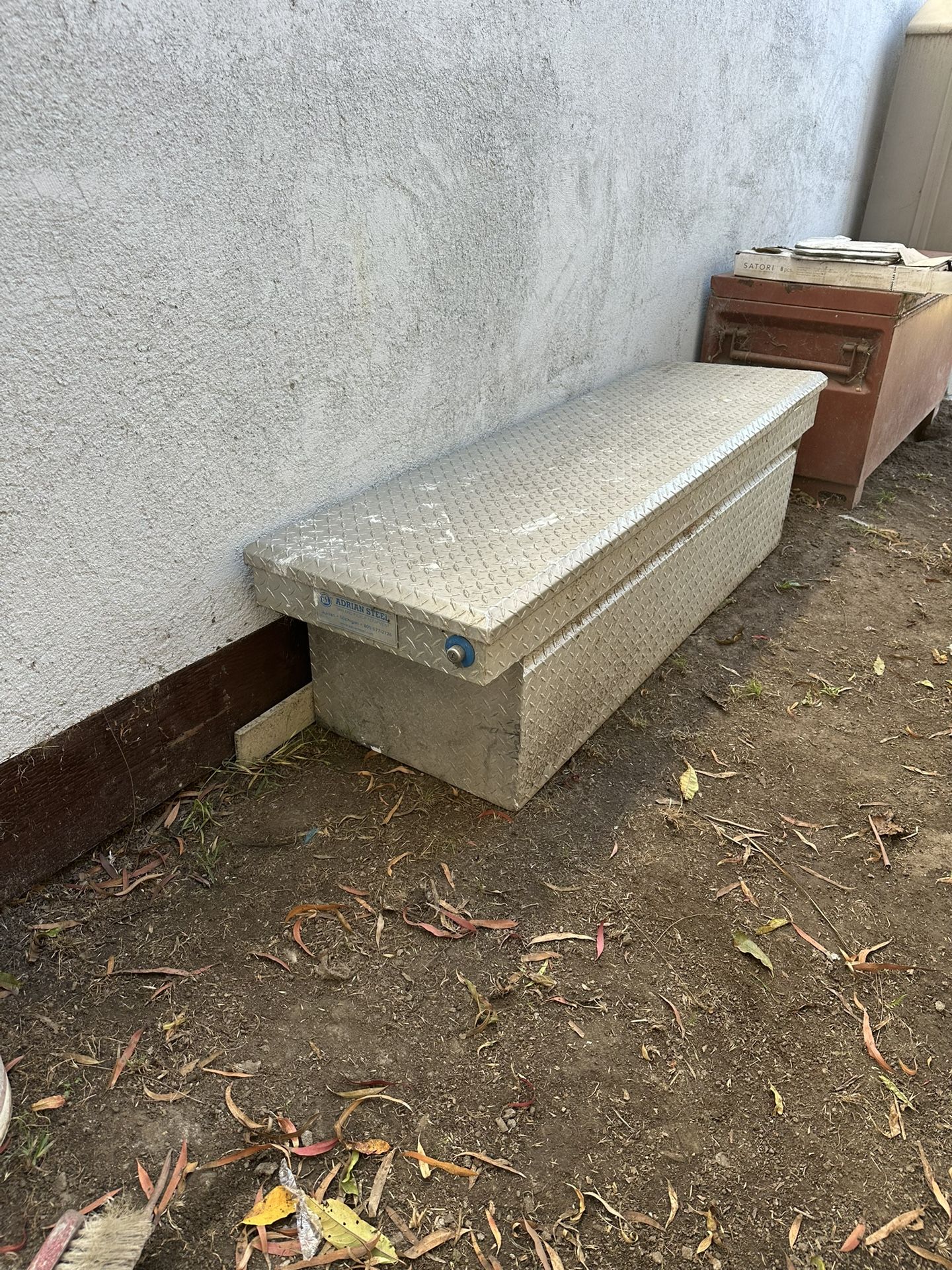 Tool Box For Ful  Sise. Truck