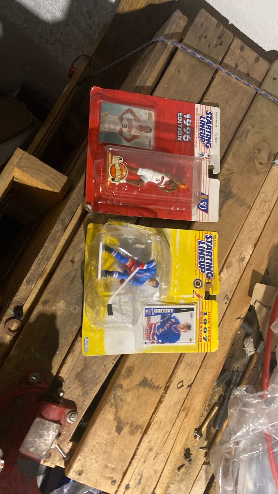 Allen Iverson & Wayne Gretzky Collectible’s