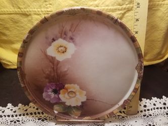 ANTIQUE FLORAL PLATE