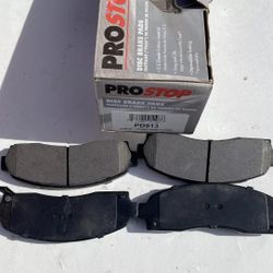 PROSTOPFront Brake Pads for Chevrolet Equinox; Pontiac Torrent; Saturn Vue PD913