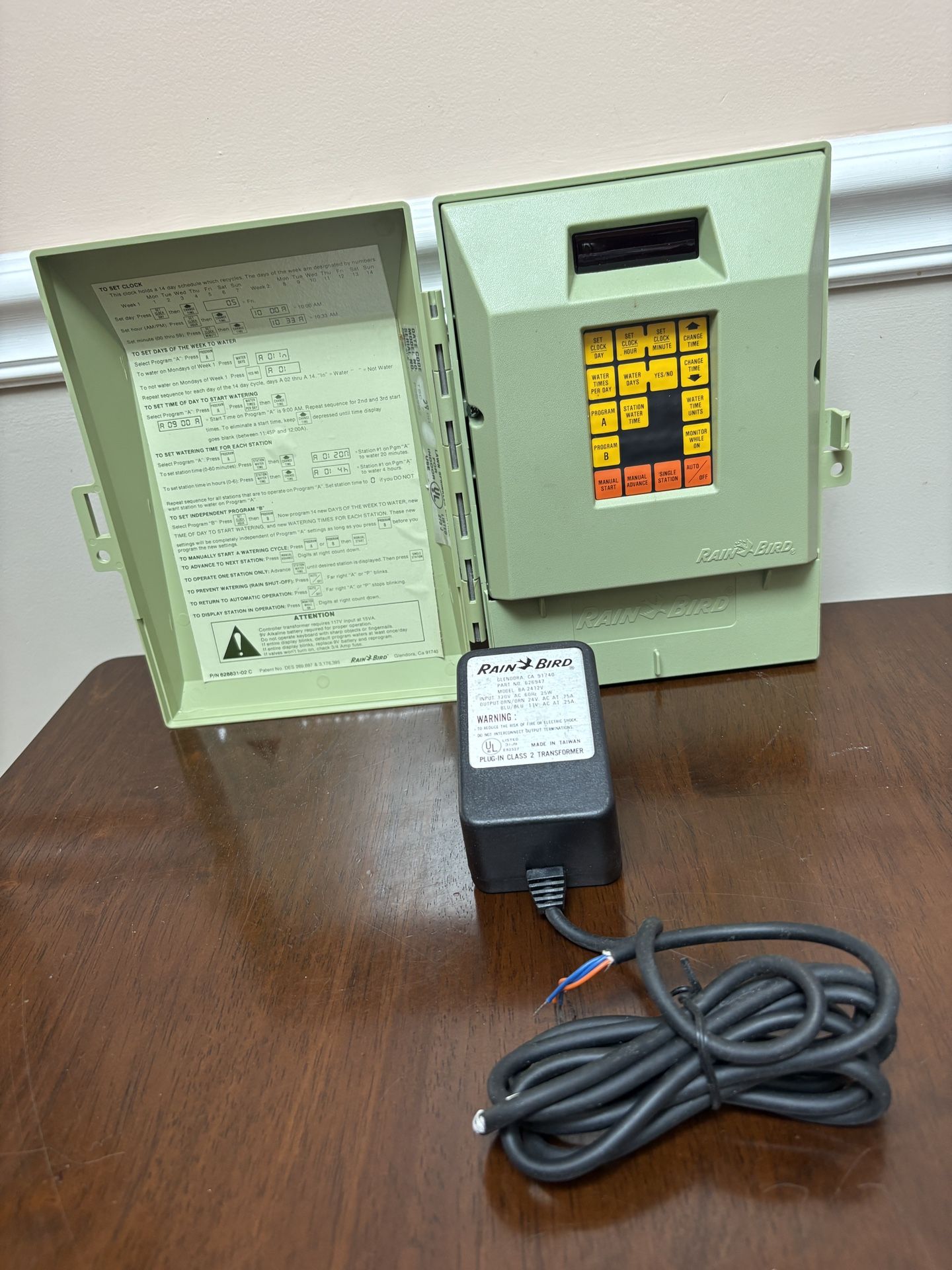 Rainbird Rain Clock Model TSC-7 7Station Sprinkler Irrigation Timer Controller