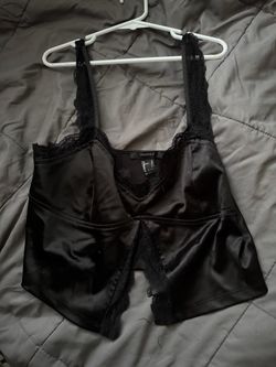 Forever 21 Black Satin Lace Crop Top size small