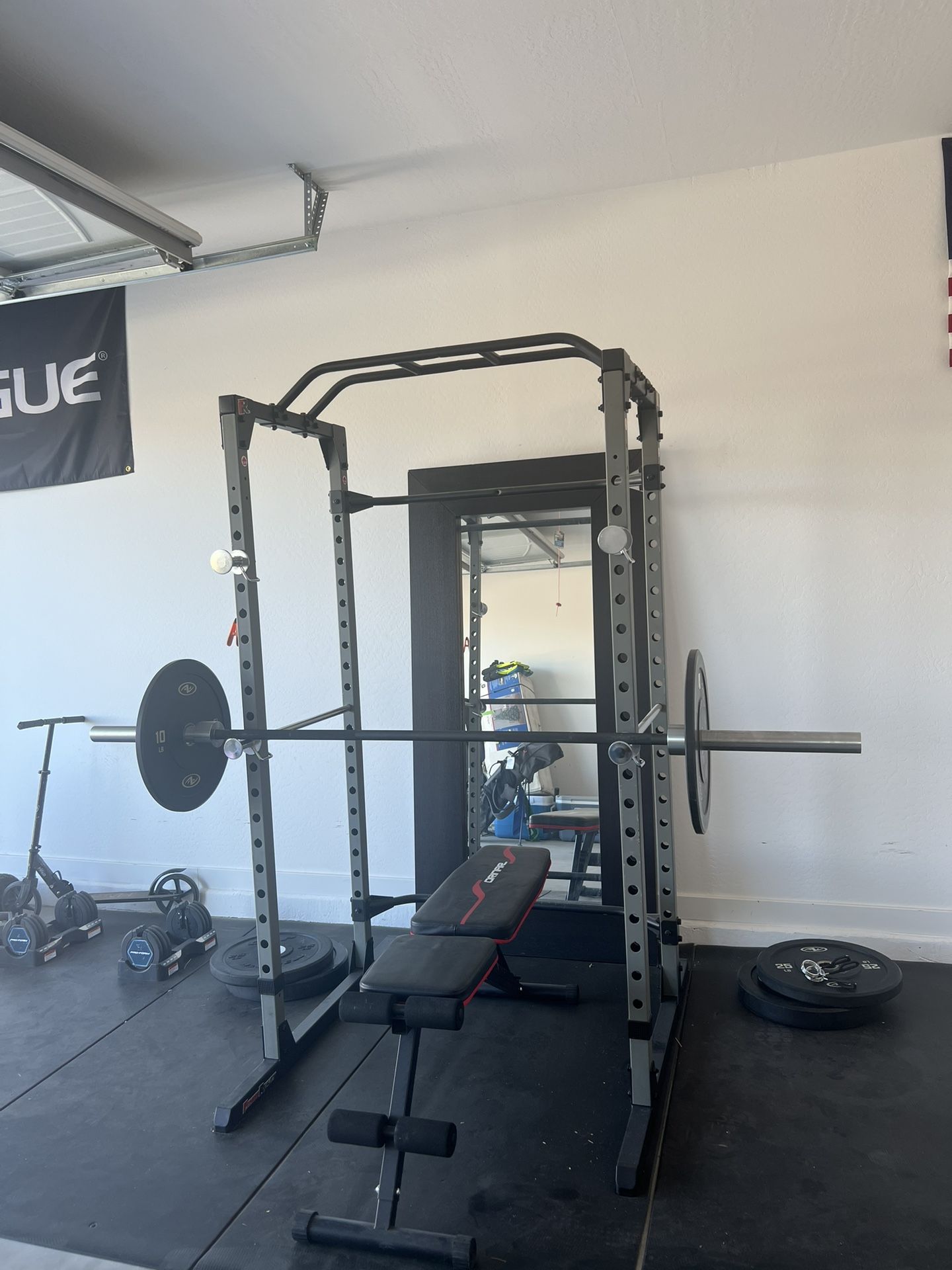 Squat Rack With With Flat Bench & Barbell