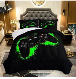 Twin Bedding Set with green/black design Brand new with tags