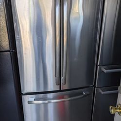 Ge Refrigerator 32 W