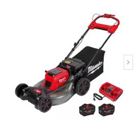 Milwaukee M18 FUEL Brushles 21 in. Battery and Rapid Charger