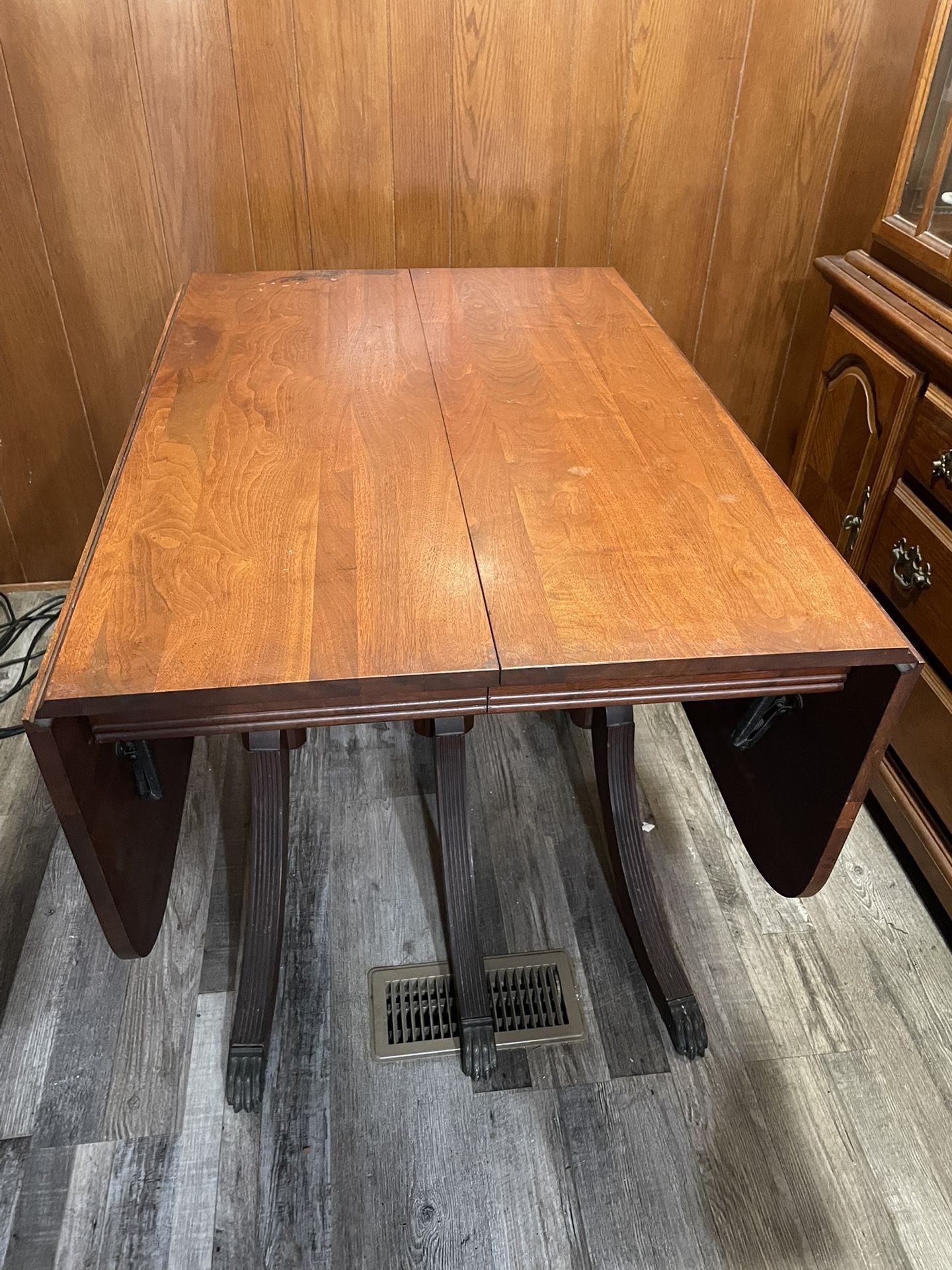 Antique Duncan Phyfe Drop Leaf Table
