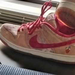 Nike SB Dunk Strangelove 