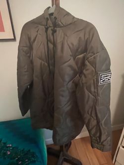 Ski/snowboard jacket