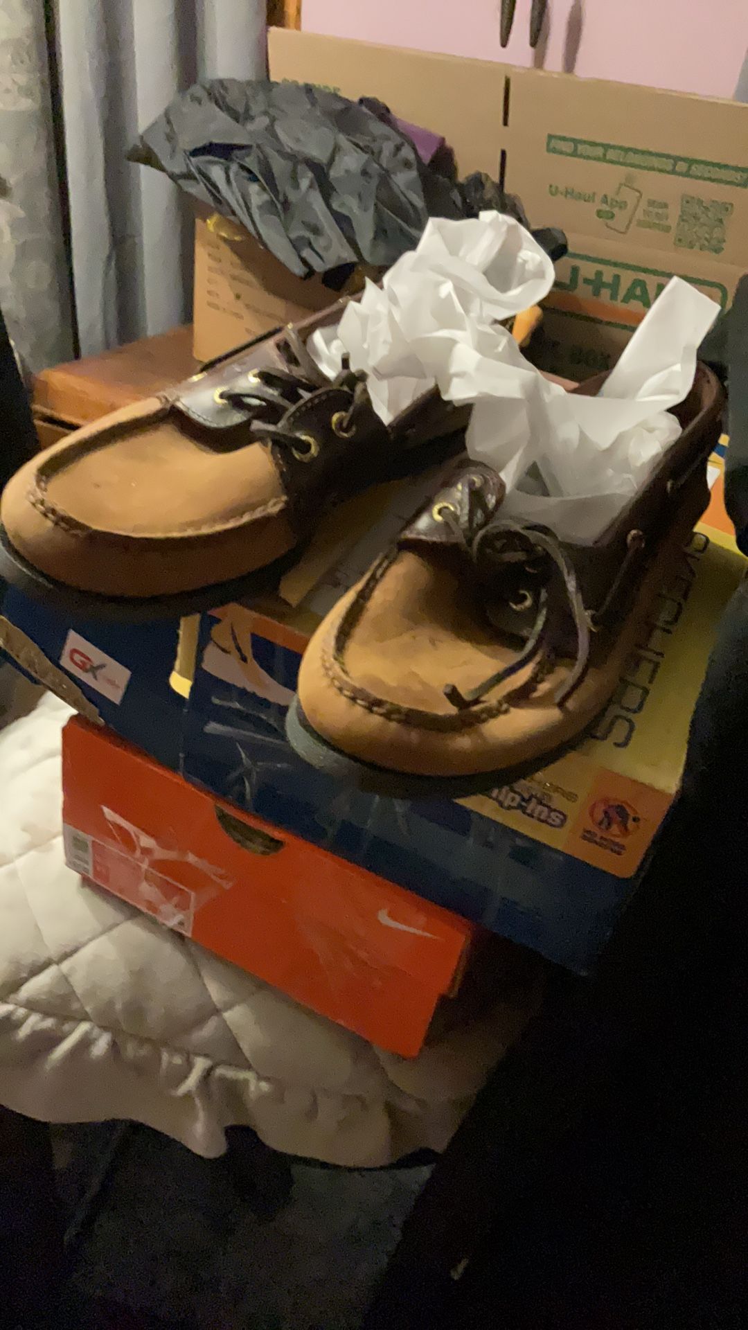 sperry boat shoes