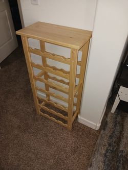 Perfect condition large wine holder $40