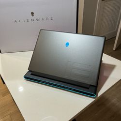 Alienware M16 R1 Gaming Laptop • Nvidia RTX 4070 + AMD Ryzen 9 7845HX • RAM 32GB + SSD 1TB • 16”