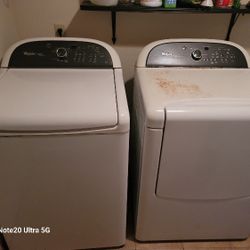 WHIRLPOOL Washer And Dryer