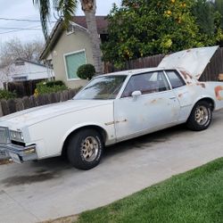 G Body Pontiac Grand Prix Running Project 305/turbo 350 Lots of extra parts