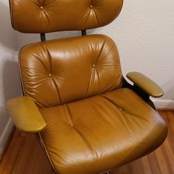 Midcentury Selig Lounge Chair With Ottoman- Has Label