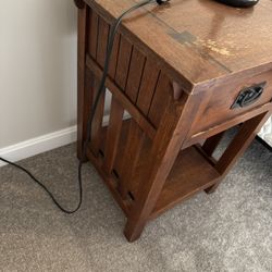 Set Of 2 side Tables solid wood