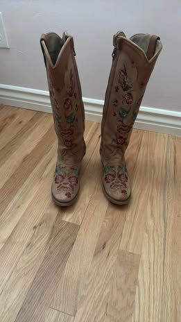 Cuadra Floral Boots