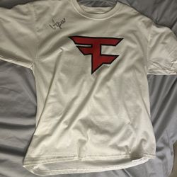 FaZe Shirt Signed By  FaZe Apex 
