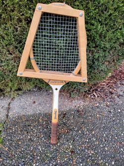 Spalding -'Pancho Gonzales' Tennis Racket 