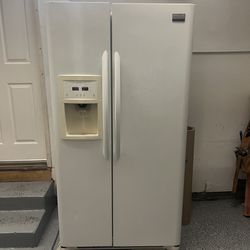 Frigidaire Refrigerator