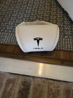 Tesla Head Rest White