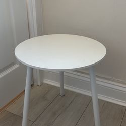 Adorable White Small Side Table 