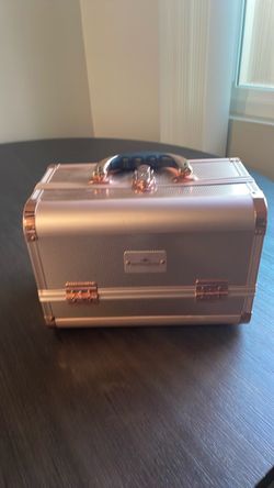 Impressions vanity makeup travel case