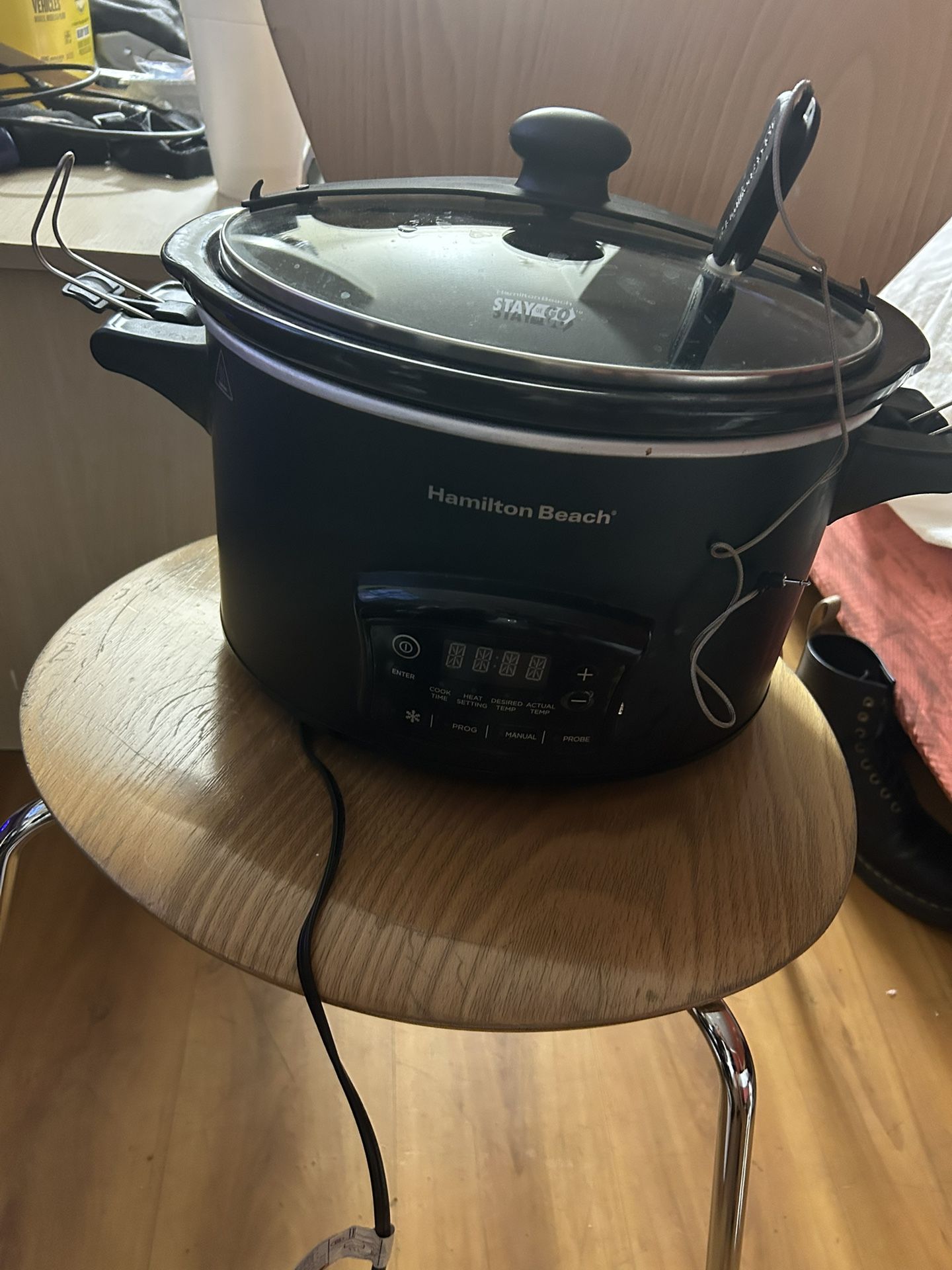Hamilton Beach Crock Pot And thermometer 