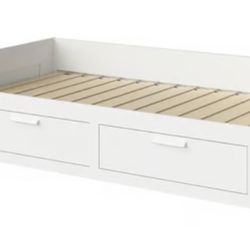 Twin Bed With Twin Trundle 