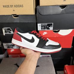 Jordan 1 Low OG Black Toe size 9.5 USED But Clean