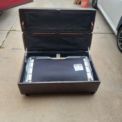  Ottoman with Pullout Twin Mattress 