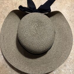 Hat, Fascinator, Derby hat, Statement hat