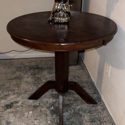 Dining Table + Free Table decor