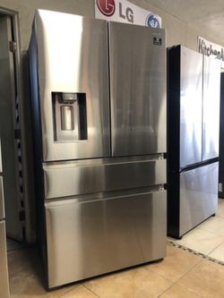 SAMSUNG COUNTER DEPTH STAINLESS STEEL REFRIGERATOR 