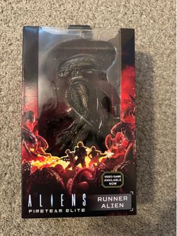 Neca Alien Runner