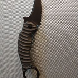 Bastinelli Mako Folder