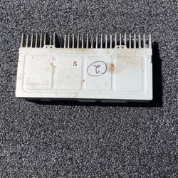 2009 Lexus IS250 radio amplifier