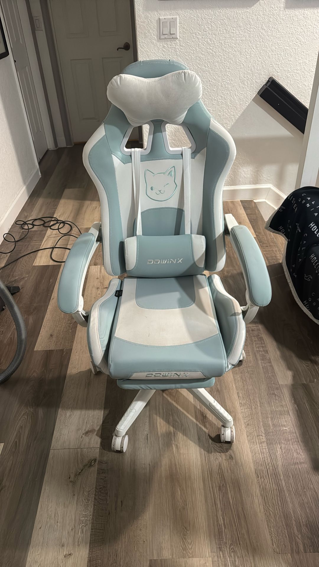 Dowinx Gaming Chair