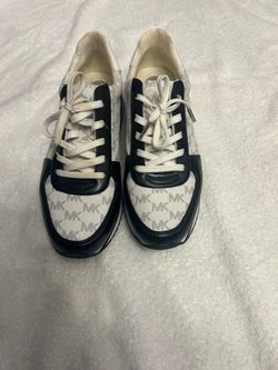 Women’s size 11 Michael Kors MK Logo Sneakers