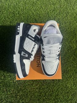 Lv Trainers